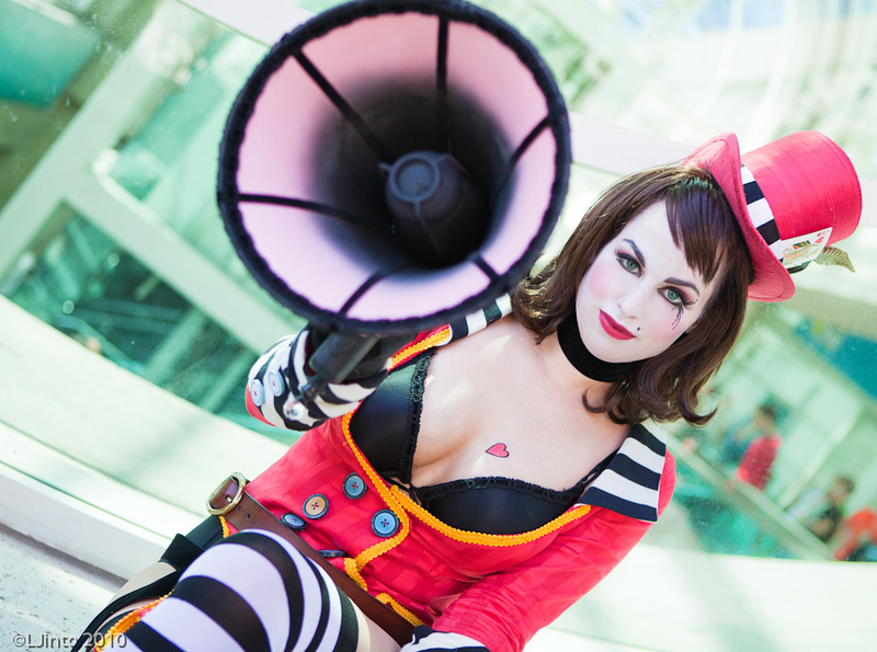 Illustration for article titled Mad Moxxi Looks Less Bonkers In Person